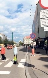 Kierowcy chcą jeździć przez rynek w Katowicach