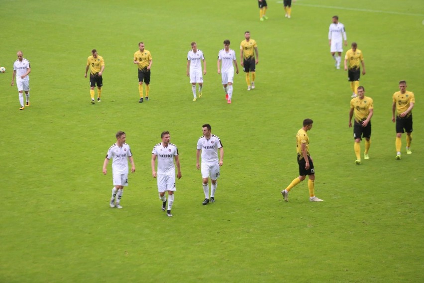 Piłkarze GKS Katowice pokonali Garbarnię Kraków 2:0...