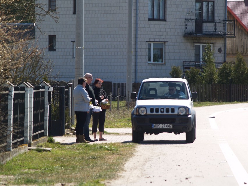 Święcenie pokarmów w parafii Dąbrówka, 11.04.2020