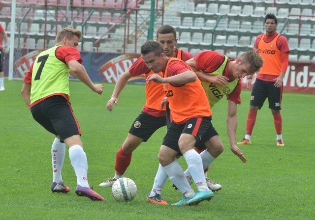 Doświadczony Marcin Kaczmarek codziennie poznaje nowych zawodników na testach