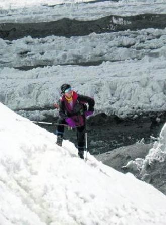 To jedno ze zdjęć z wyprawy Anny Czerwińskiej na Broad Peak i K2 w 2007 roku.  Wtedy się nie udało.