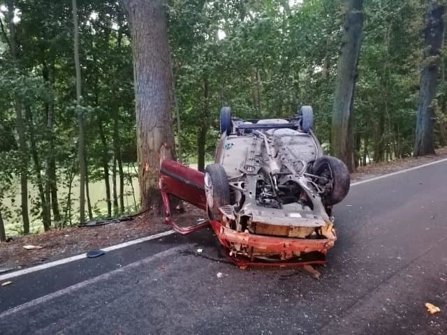 Dachowanie auta w powiecie międzychodzkim.