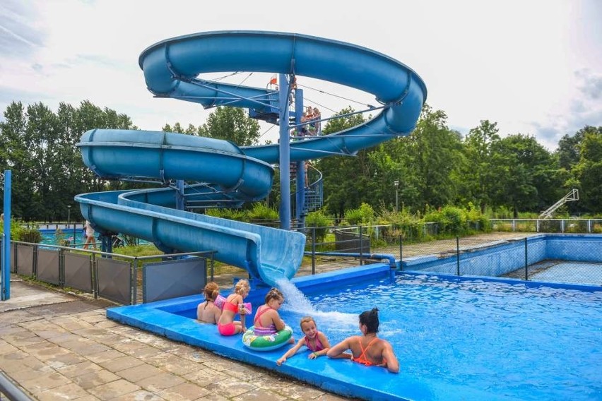 Baseny letnie w Poznaniu cieszą się powodzeniem