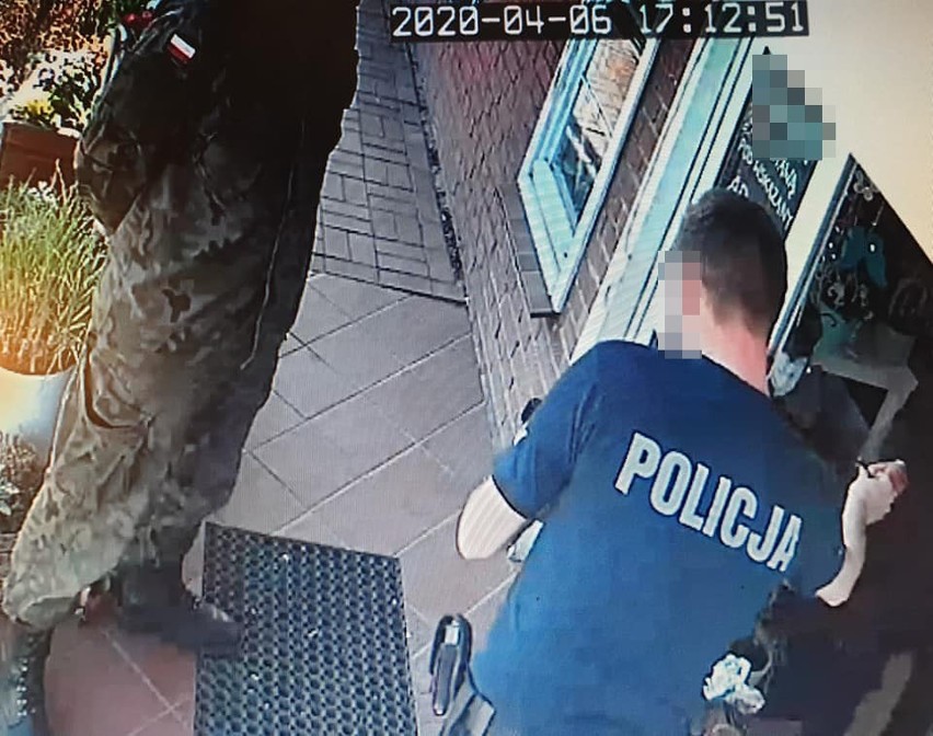 Koronawirus a kwiaciarnie. Spór wokół interwencji policji w punkcie sprzedaży kwiatów w Gdańsku. Policja kazała zamknąć lokal? 