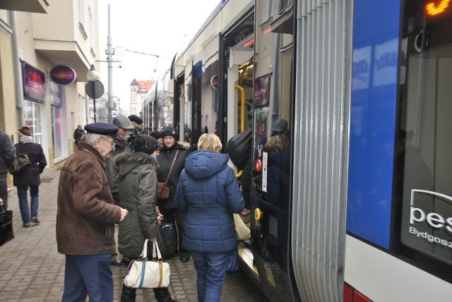 Testowany w Grudziądzu tramwaj jest warty ok. 7 mln zł. Będzie jeździł na trasie Dworzec PKP - osiedle Rządz.