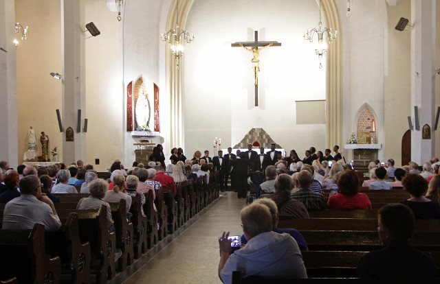 Concert Chorale Texas w ramach festiwalu "Lato na Starym Mieście" w Grudziądzu. W półmroku kościoła "Młodzieżowego" wysłuchaliśmy wspaniałego koncertu.