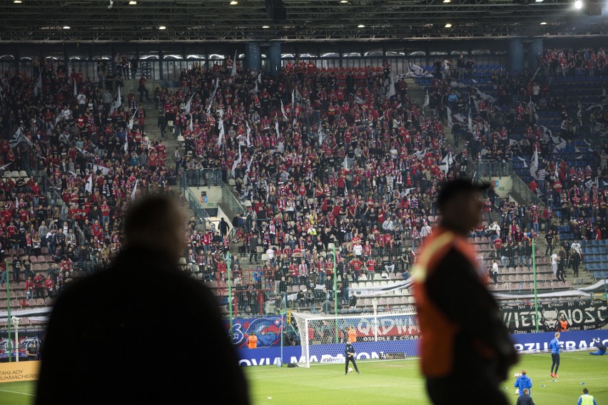 Mecz Wisła - Lech przyciągnął tłumy kibiców