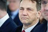 Minister Radosław Sikorski rozpoczął odwoływanie ambasadorów. Chodzi o ponad 50 osób