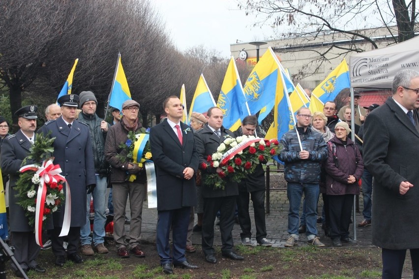 W Świętochłowicach odsłonięto obelisk upamiętniający...