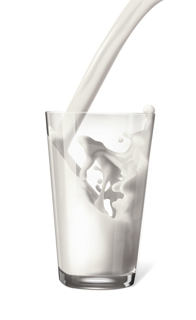 Odtłuszczone mleko jest bazą serków, kefirów, jogurtów light.