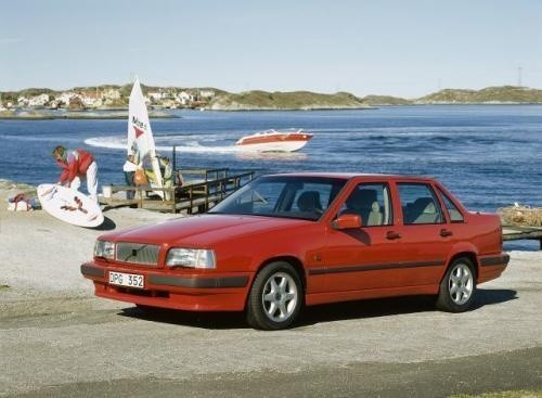 Fot. Volvo: Volvo 850  to duży samochód obszernym wnętrzu,...