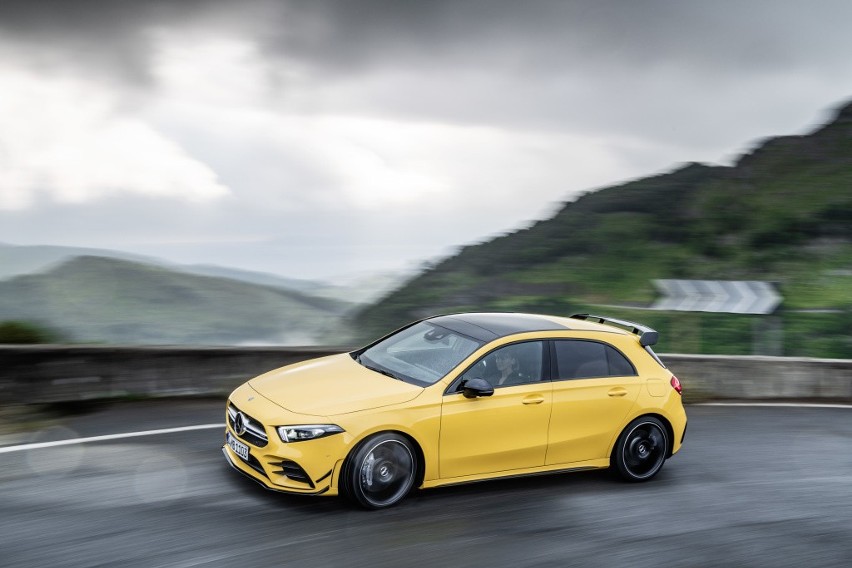 Mercedes-AMG A 35 4MATIC...