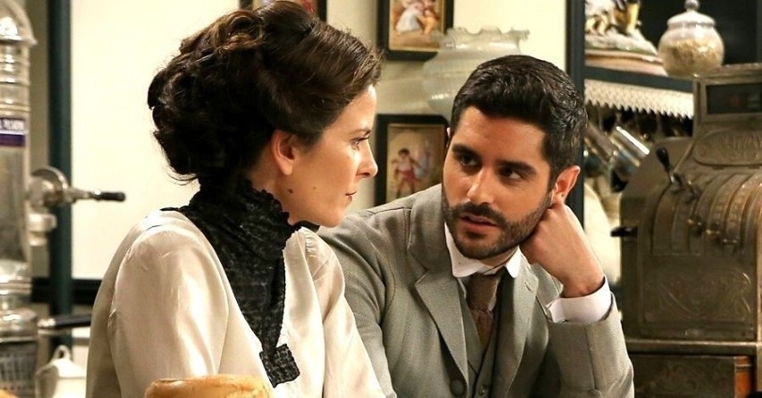 Leonor podejrzewa, że Casilda romansuje z Pablem. Consuelo...