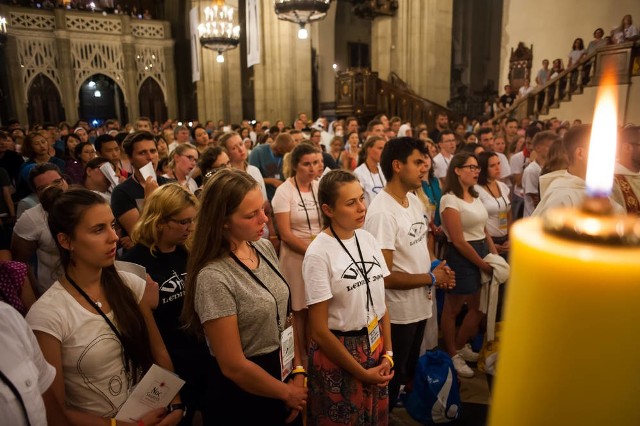 Noc Świętych Dominikańskich przyciągnęła tłumy