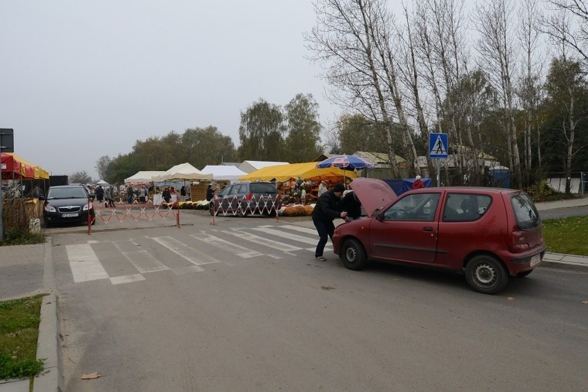 Dojazd na cmentarze 1 listopada w Poznaniu: Duże...