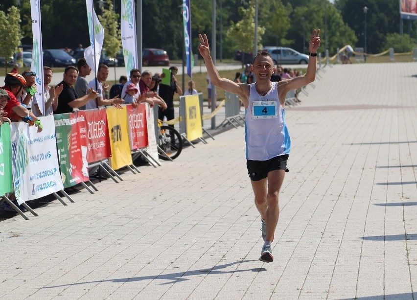 Maraton Szczeciński 2018: pół tysiąca biegaczy! [DUŻO ZDJĘĆ, WIDEO]