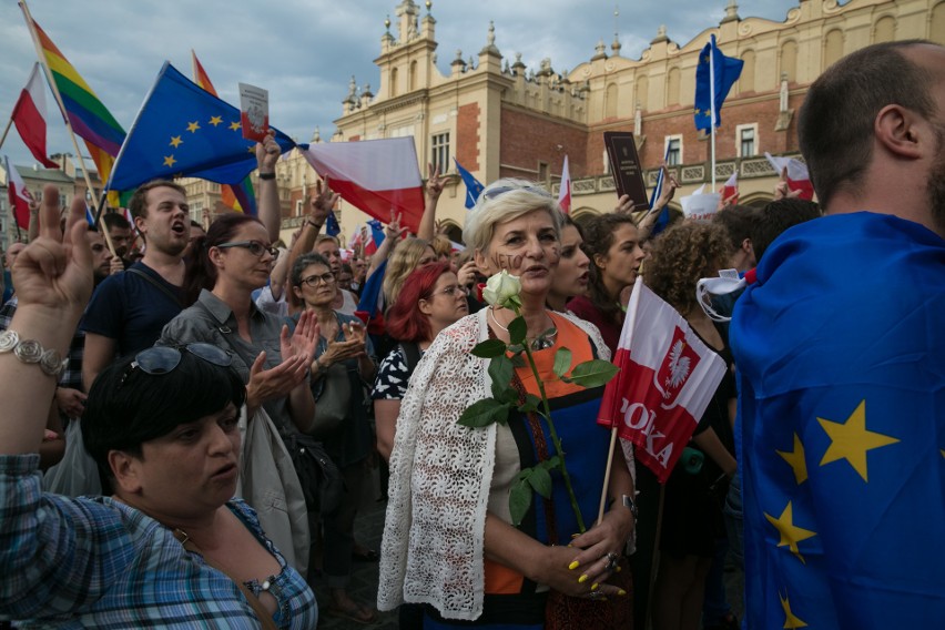 24 lipca 2017. Protest w obronie niezależności sądów na...