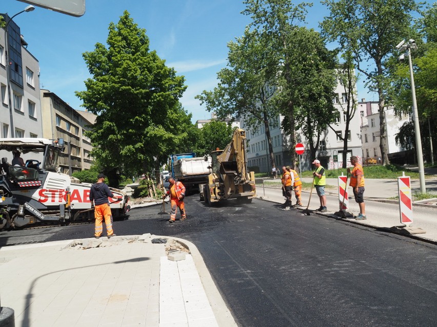 Ulice Sienkiewicza i Jaracza coraz bliżej końca przebudowy. Które ulice będą remontowane jeszcze w tym roku?