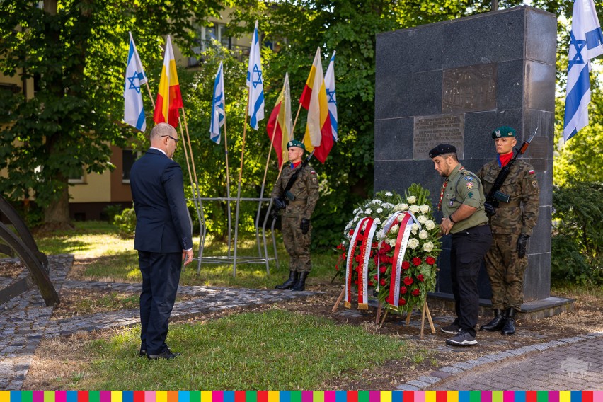 Uroczystość odbyła się w miejscu zniszczonej świątyni przy...