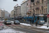 Zima we Wrocławiu. Co się dziś dzieje na torowiskach i drogach? [NA ŻYWO]