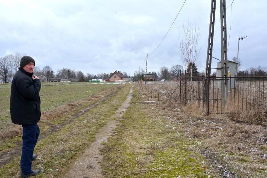 Rozszerza się protest w sprawie budowy ferm drobiu w gminie Słupia Konecka. Znamy kolejne szczegóły inwestycji [WIDEO, ZDJĘCIA]