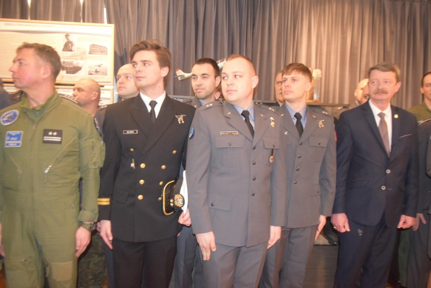 Podpułkownik Dariusz Stachurski, wieloletni lider zespołu Orlik pożegnał się z mundurem. Zobacz zdjęcia