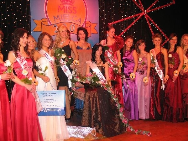 Wybory Miss Mielca 2009Spośród 16 kandydatek walczących o tytul Miss Mielca 2009 mielczanie w niedzielny wieczór wybrali jednoglośnie 22-latke Sabine Haptaś, która oprócz Miss Mielca zostala równiez Miss Publiczności.