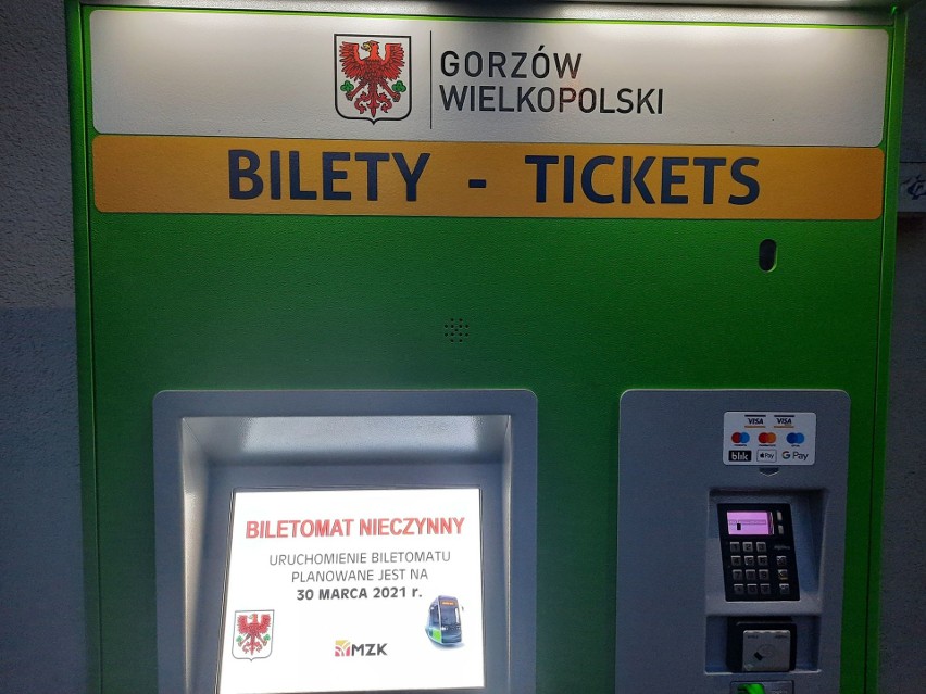 Biletomaty będą przyjmowały płatność kartą i Blikiem.