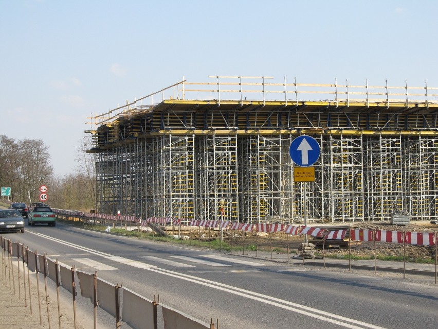 Zobacz jak rośnie wiadukt na wschodniej obwodnicy