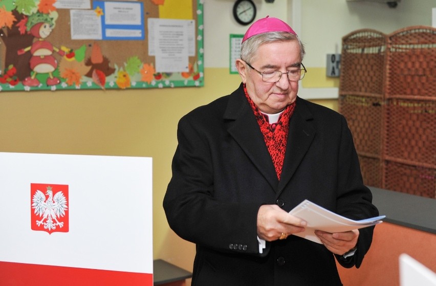 Abp. Sławoj Leszek Głódź zagłosował w wyborach samorządowych