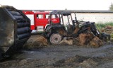 Pożar we wsi Kutyłowo-Perysie: spaliły się ciągnik i maszyny (zdjęcia)