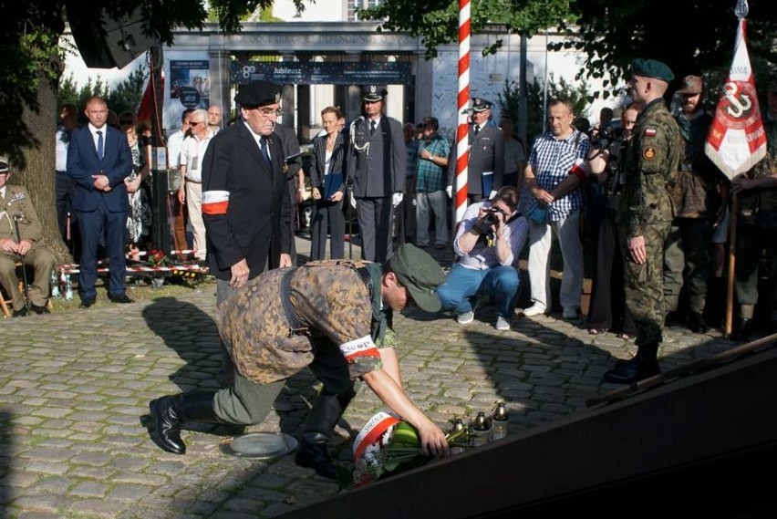 Głównym miejscem obchodów w Poznaniu był Pomnik Polskiego...