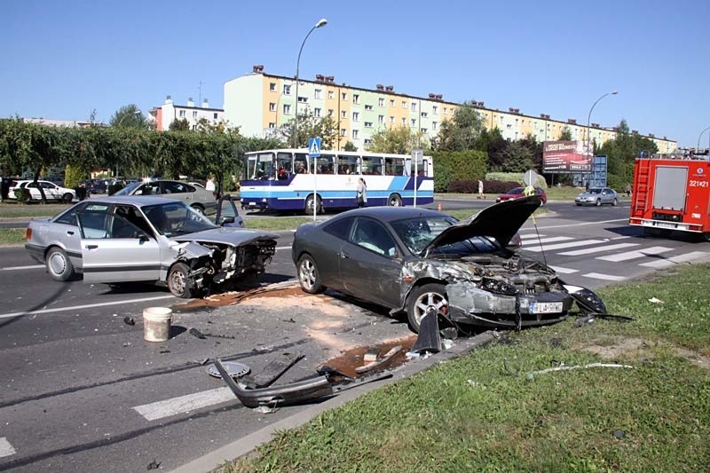 Przed godziną 10 na przejściu dla pieszych na al. Rejtana w...