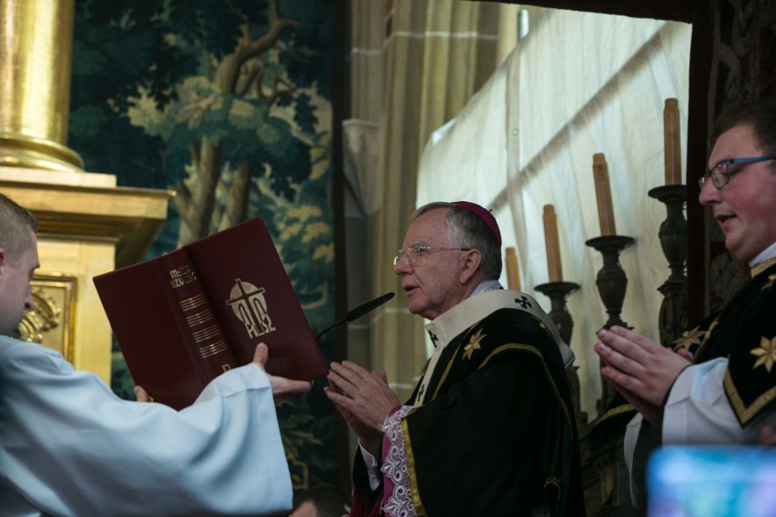 Kraków pożegnał księdza Bielańskiego. Msza święta odbyła się...