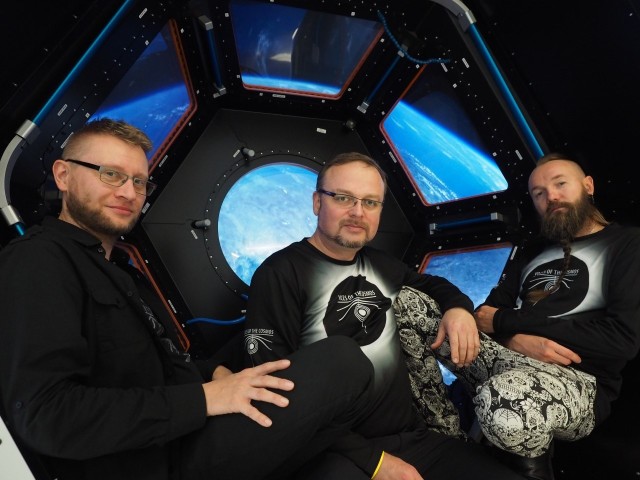 Muzycy Rafał Iwański i Wojciech Zięba oraz astronom Sebastian Soberski stworzyli projekt Voices Of The Cosmos.