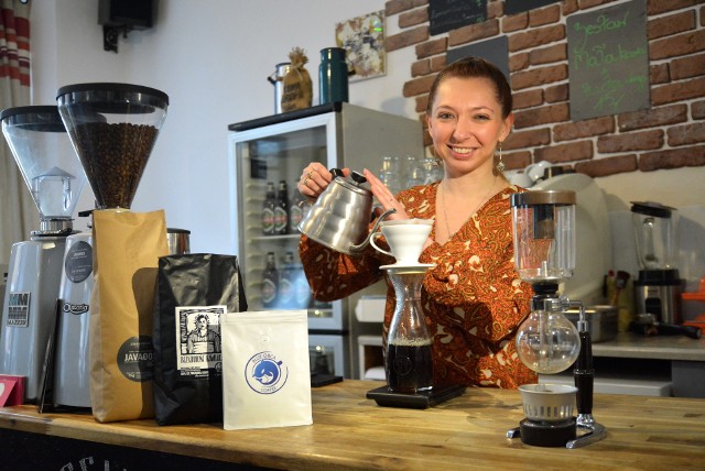 Mały Festiwal Kawy rozpocznie się w poniedziałek w kawiarni Kawka, mieszczącej się przy ul. Okopowej 9 