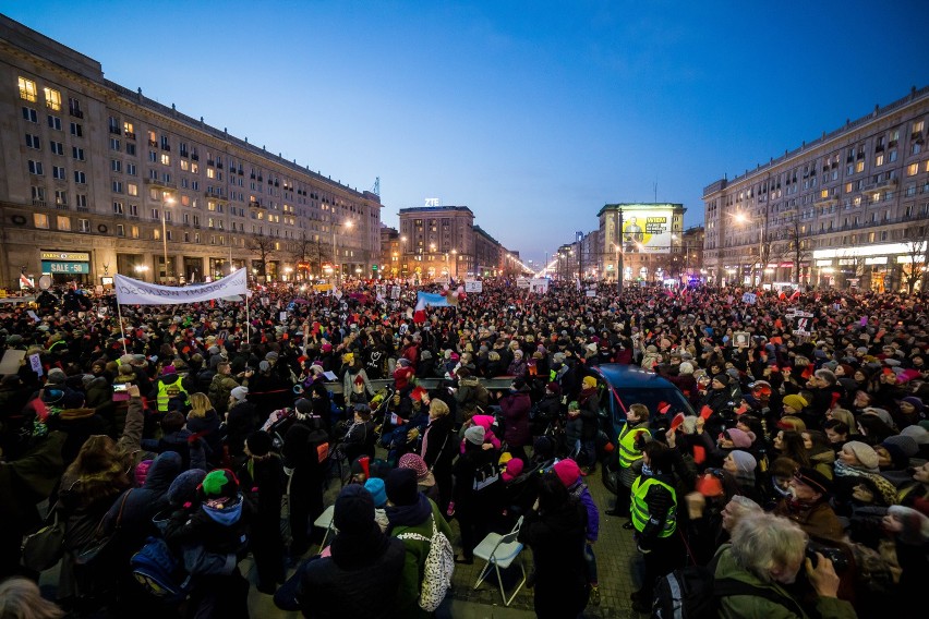 Protest na placu Konstytucji