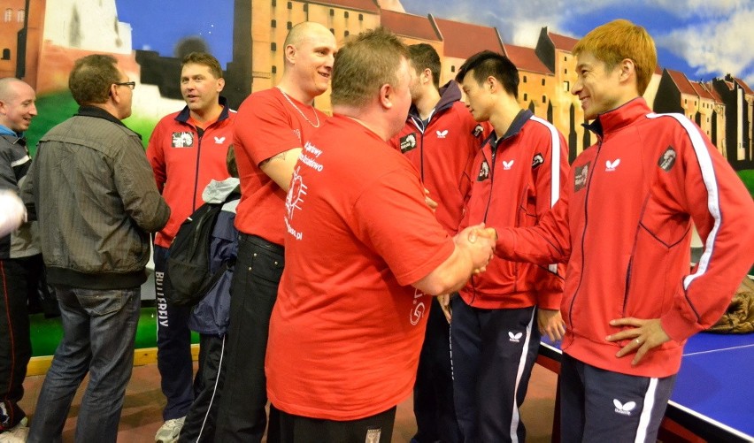 Zawodnicy grudziądzcy Olimpii/Unii (od prawej Kaii Yoshida,...