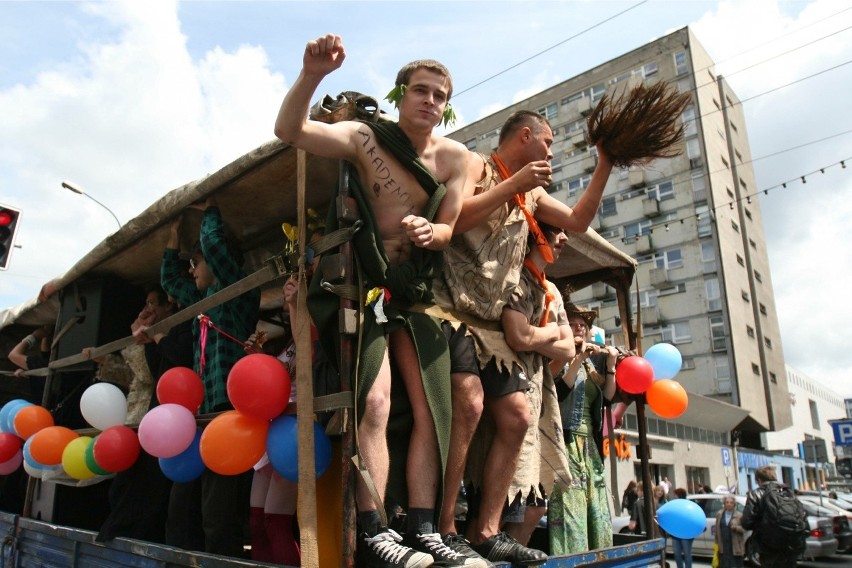 Juwenaliua w Katowicach od lat cieszą się niesłabnącą...