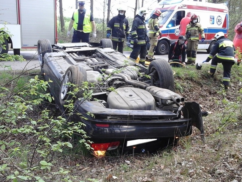 Knorydy. Tragiczny wypadek. Kierowca osobówki nie żyje