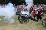 Turniej rycerski w Olsztynie: Rycerze, łucznicy, sokolnicy pod zamkiem ZDJĘCIA