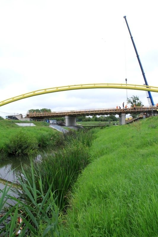 Nowy wrocławski most wkrótce będzie gotowy [ZOBACZ]
