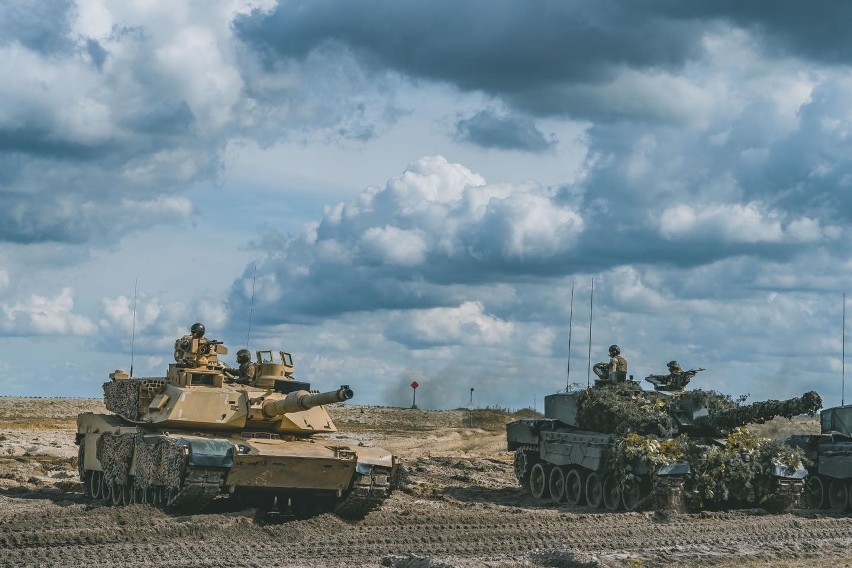 Polskie, amerykańskie i brytyjskie czołgi od 19 września na poligonie w Nowej Dębie [ZDJĘCIA]