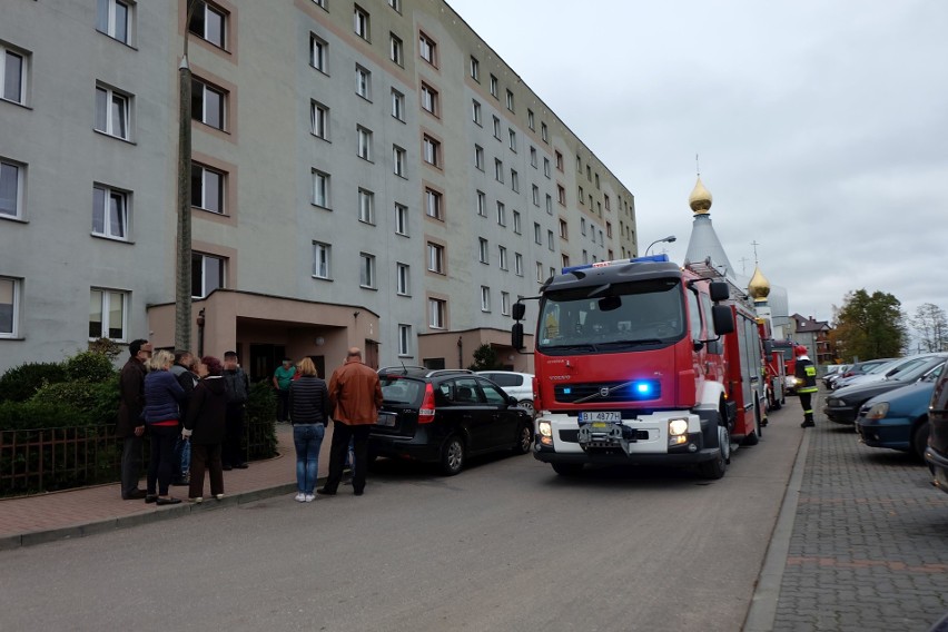 Pożar na Nowym Mieście. Palił się blok na skrzyżowaniu...