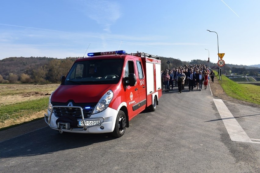 Otwarto most na Sanie w Sielnicy koło Dubiecka w powiecie przemyskim [ZDJĘCIA]