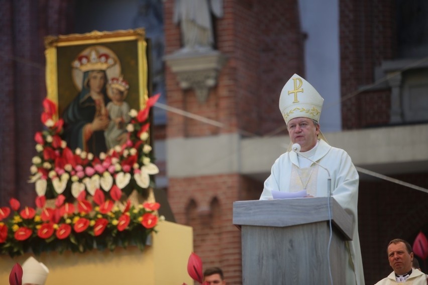 Pielgrzymka do Piekar Śląskich z prezydentem Andrzejem Dudą