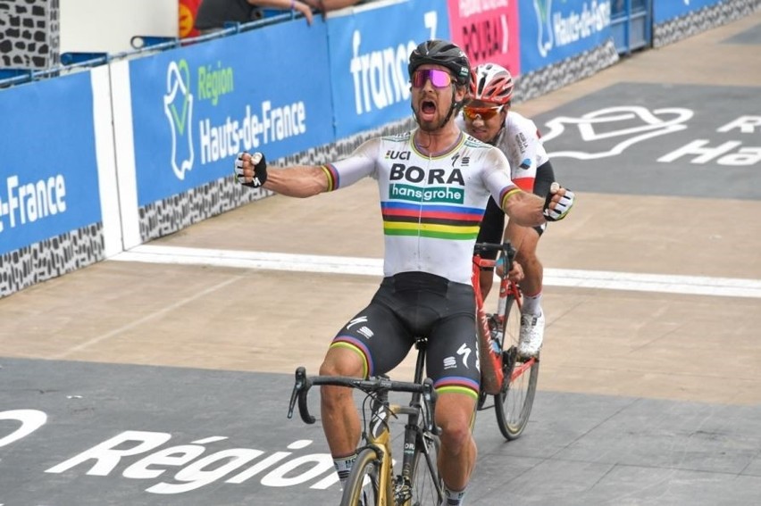 Paryż-Roubaix: Peter Sagan najmocniejszy w wyścigu nazywanym Piekłem Północy. Słowak uciekł innym faworytom prawie 50 km przed metą 