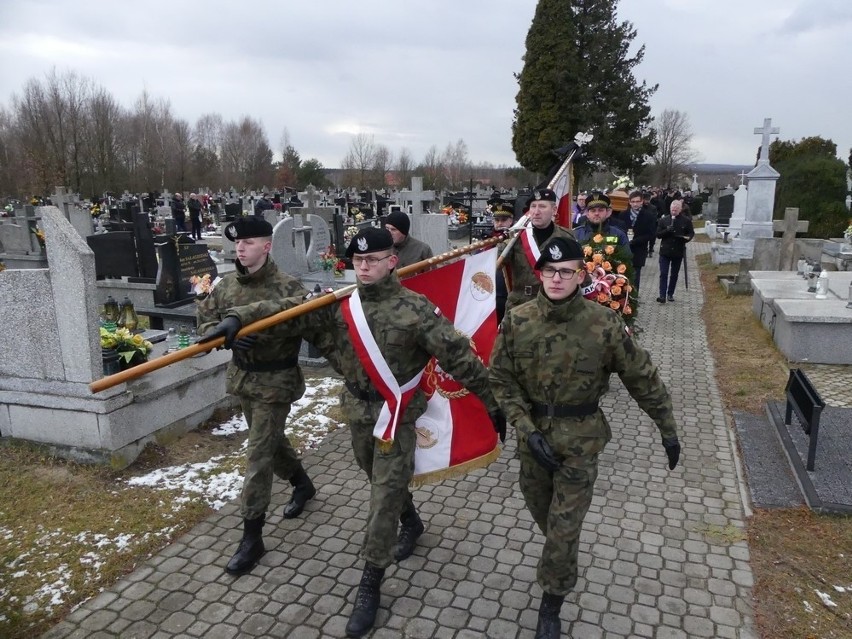 Pogrzeb Piotra Pytki w Kazanowie. Był znanym sportowcem i wielkim patriotą [ZDJĘCIA]