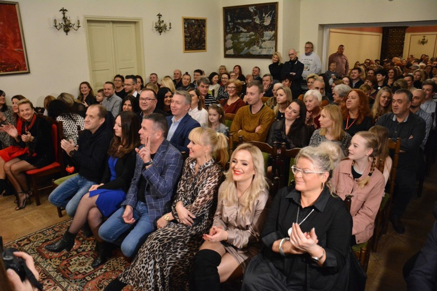 Koncert i licytacje dla Hani Terleckiej w Pałacyku Zielińskiego w Kielcach. Zagrał Maksym Rzemiński [WIDEO, ZDJĘCIA]