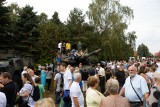 Wielki sukces pikniku wojskowego w Kałkowie. Teren sanktuarium odwiedziły tłumy ludzi. Nowe zdjęcia